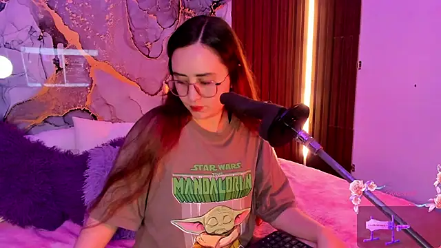 centaurigirl online show from 20, 11, 2025