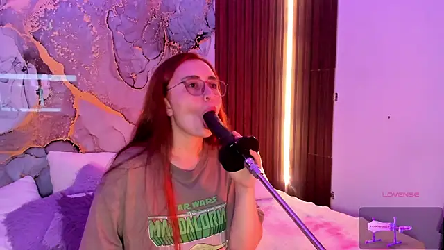 centaurigirl online show from 22, 12, 2025