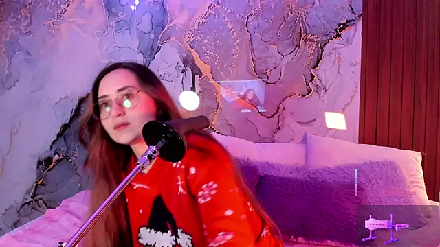 centaurigirl online show from 2, 12, 2025