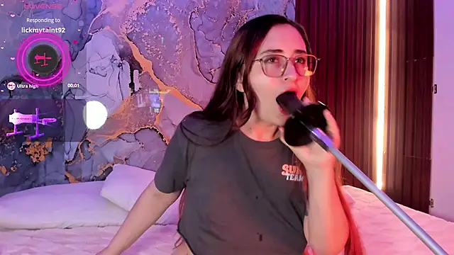 centaurigirl online show from 6, 10, 2025