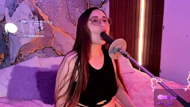 centaurigirl online show from 24, 11, 2025