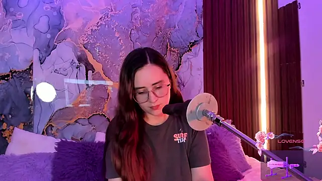 centaurigirl online show from 25, 11, 2025