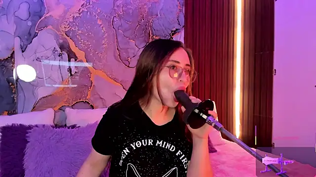 centaurigirl online show from 27, 11, 2025