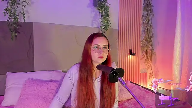 centaurigirl online show from 18, 2, 2026