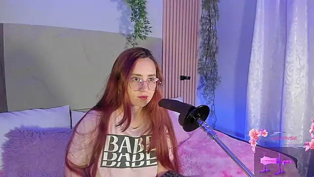 centaurigirl online show from 4, 3, 2026