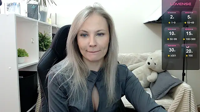 Sunny bunny6 online show from 27, 10, 2025