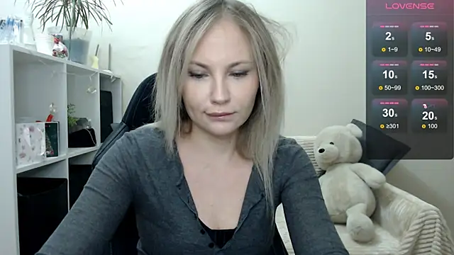 Sunny bunny6 online show from 4, 12, 2025