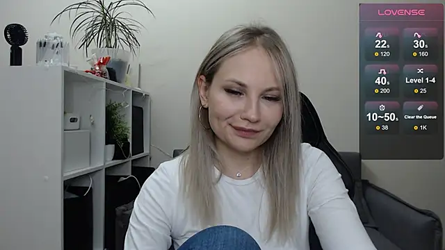 Sunny bunny6 online show from 7, 3, 2025