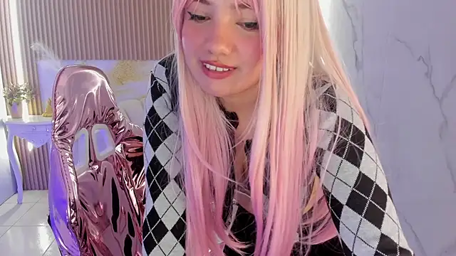 Snapshot of violet_sub chatting on 24, 9, 2025 violet sub online show from 24, 9, 2025