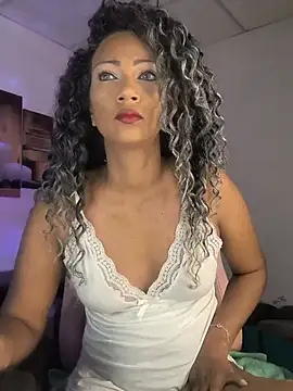 Snapshot of Amaliu_ chatting on 9, 7, 2026 Amaliu online show from 9, 7, 2026