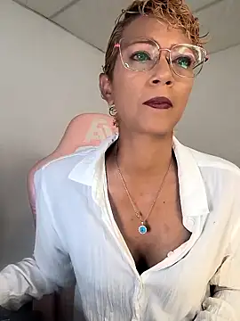 Amaliu  online show from 1, 10, 2025