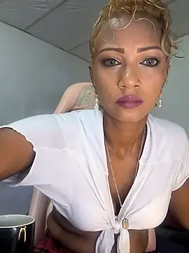 Amaliu  online show from 5, 11, 2025