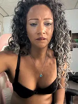 Snapshot of Amaliu_ chatting on 22, 6, 2026 Amaliu online show from 22, 6, 2026