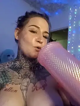 Lisacasandra online show from 16, 3, 2025