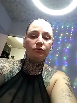 Lisacasandra online show from 27, 2, 2025