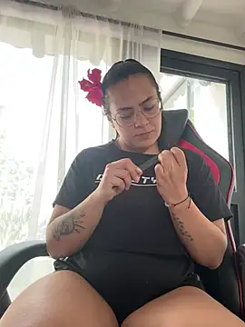 Emily Russo  online show from 2, 2, 2025