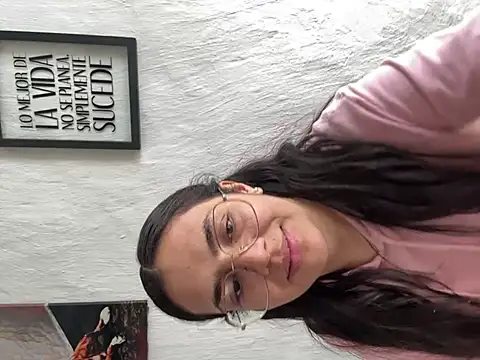 Emily Russo  online show from 31, 1, 2025