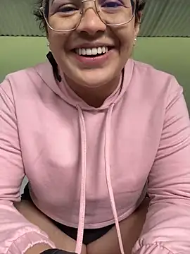 Emily Russo  online show from 28, 1, 2025