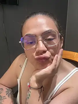 Emily Russo  online show from 15, 1, 2025