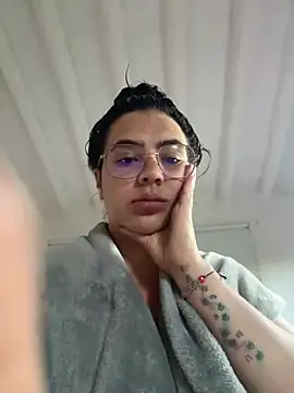 Emily Russo  online show from 22, 1, 2025