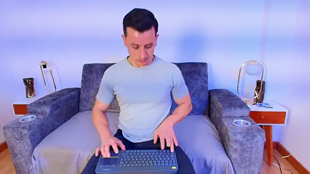 Andrewfalcon online show from 28, 9, 2025