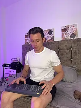 Andrewfalcon online show from 3, 11, 2025