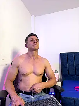 Andrewfalcon online show from 10, 9, 2025