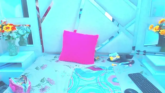 Paris Squirt  online show from 3, 2, 2026