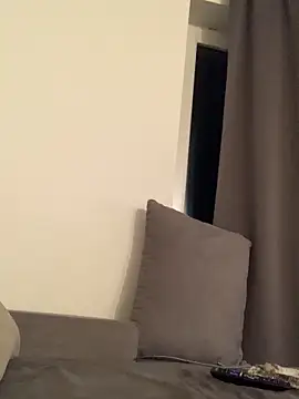 Snapshot of mikaaaaase chatting on 16, 2, 2025 mikaaaaase online show from 16, 2, 2025