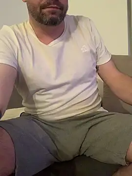 Snapshot of mikaaaaase chatting on 22, 1, 2025 mikaaaaase online show from 22, 1, 2025