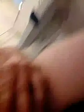 Snapshot of mikaaaaase chatting on 3, 10, 2025 mikaaaaase online show from 3, 10, 2025