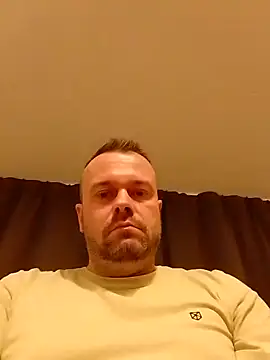 Snapshot of mikaaaaase chatting on 5, 10, 2025 mikaaaaase online show from 5, 10, 2025