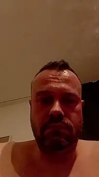 Snapshot of mikaaaaase chatting on 25, 10, 2025 mikaaaaase online show from 25, 10, 2025