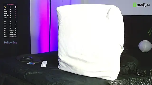 LyleBennett  online show from 24, 9, 2025