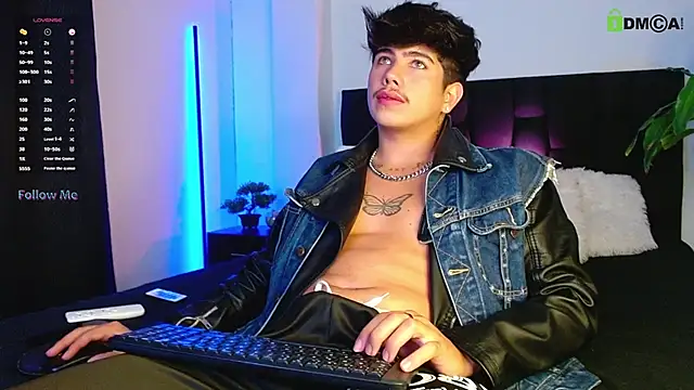 LyleBennett  online show from 21, 9, 2025