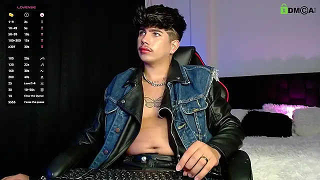 LyleBennett  online show from 11, 9, 2025