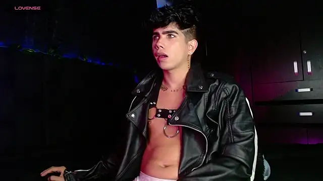 LyleBennett  online show from 18, 1, 2025