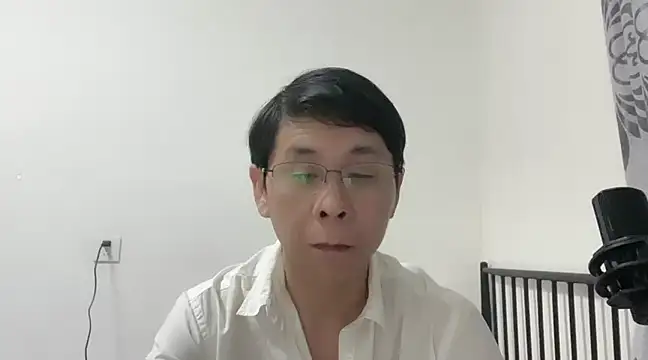 Snapshot of TGH521 chatting on 14, 2, 2025 TGH521 online show from 14, 2, 2025