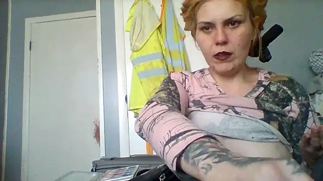 Snapshot of sexycockfiend777 chatting on 24, 11, 2025 sexycockfiend777 online show from 24, 11, 2025