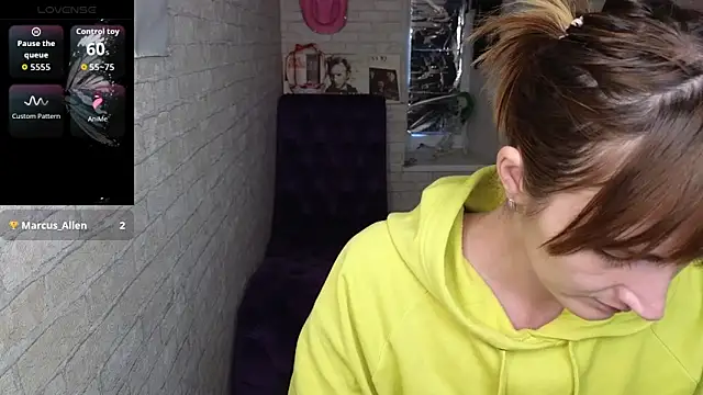 Nika Kitten online show from 10, 4, 2026