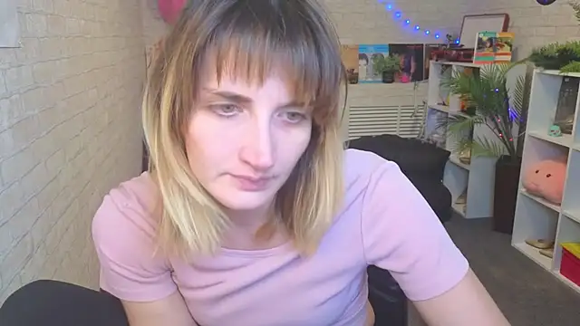 Nika Kitten online show from 10, 2, 2026