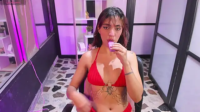 AlliceRosero online show from 8, 3, 2025