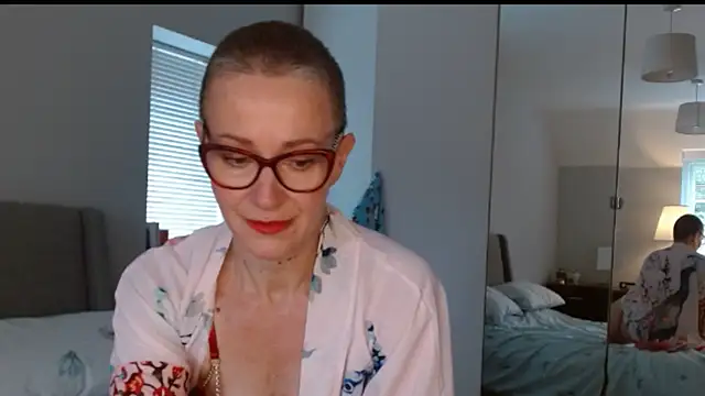 ELEGANT-ARIA36 online show from 14, 2, 2025