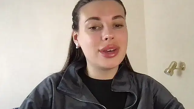 MoonriseGoddess online show from 25, 4, 2026