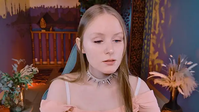 Snapshot of VivienLeeigh chatting on 11, 9, 2025 VivienLeeigh online show from 11, 9, 2025