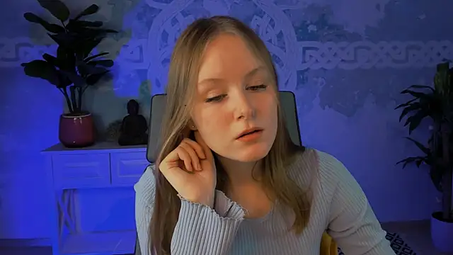 Snapshot of VivienLeeigh chatting on 1, 3, 2025 VivienLeeigh online show from 1, 3, 2025