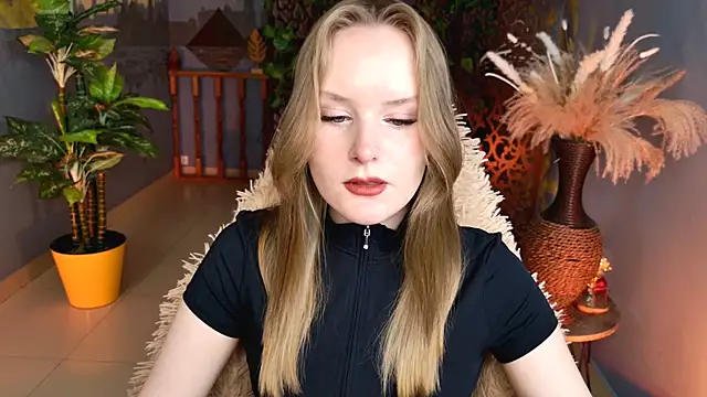VivienLeeigh online show from 13, 5, 2026