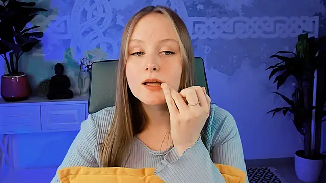 Snapshot of VivienLeeigh chatting on 1, 3, 2025 VivienLeeigh online show from 1, 3, 2025