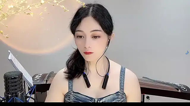 Snapshot of Tian-xin-999 chatting on 16, 9, 2025 Tian-xin-999 online show from 16, 9, 2025