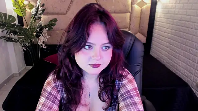 crimson tati  online show from 23, 4, 2026